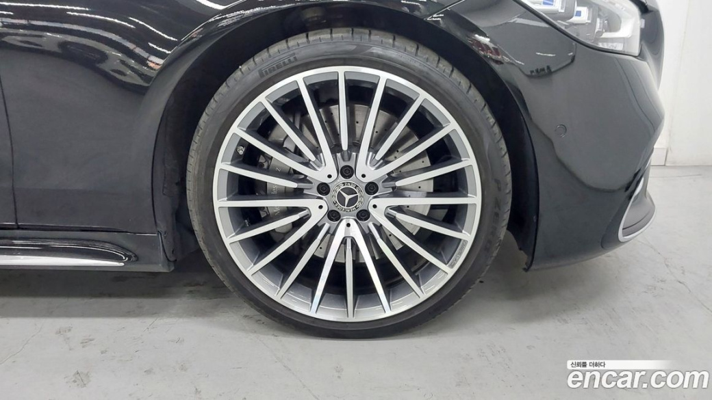 Mercedes-Benz S-Class S500 4MATIC, 2024