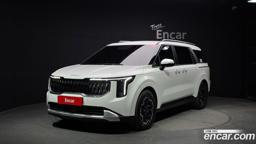 Kia Carnival 9-Seater Prestige, 2025