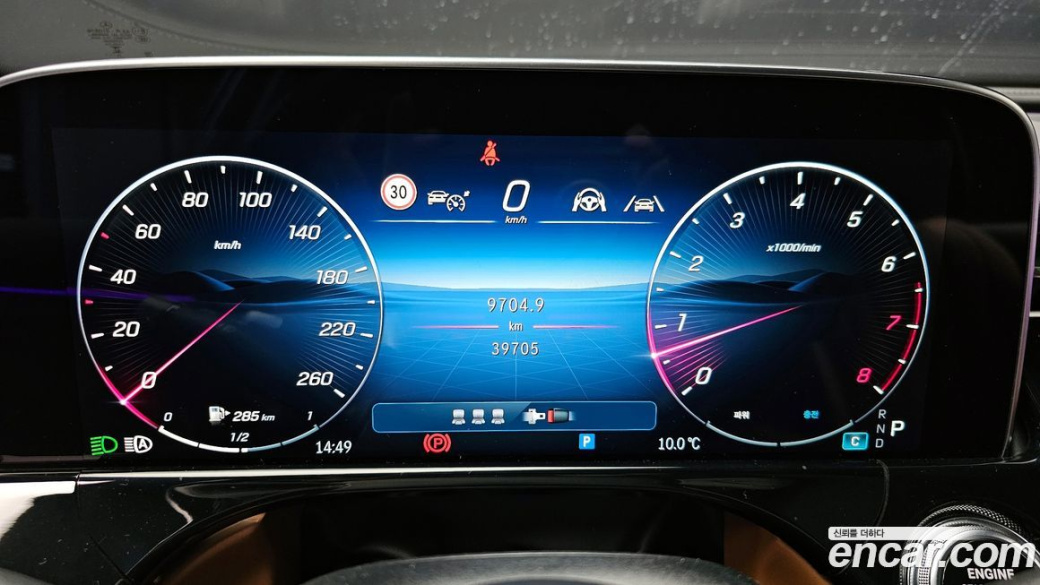 Mercedes-Benz E-Class E300 4MATIC AMG Line, 2024