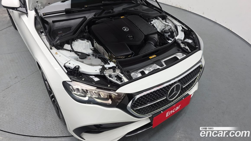 Mercedes-Benz E-Class E200 AMG Line, 2026