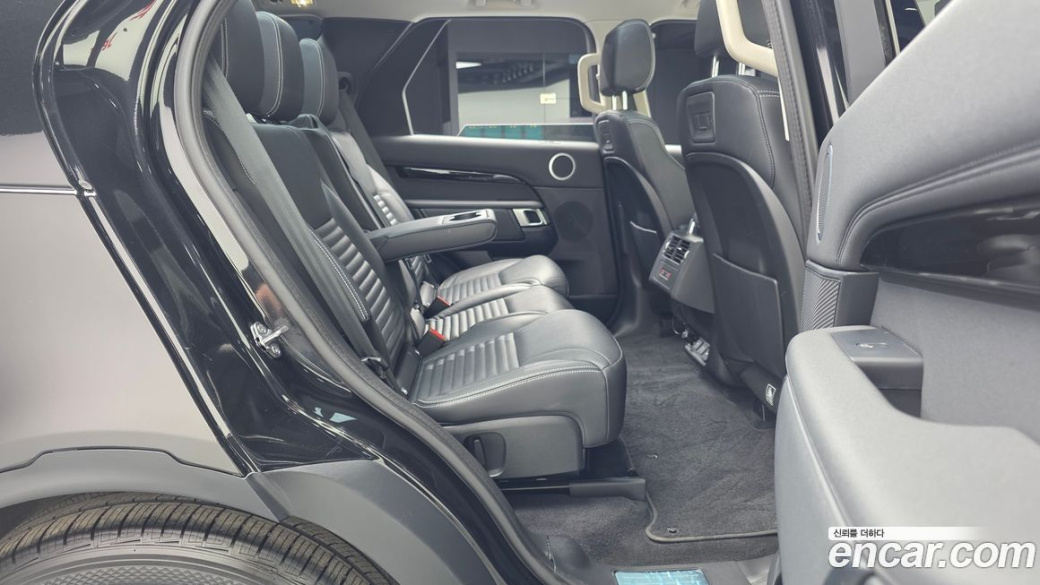 Land Rover Discovery D250 S, 2022