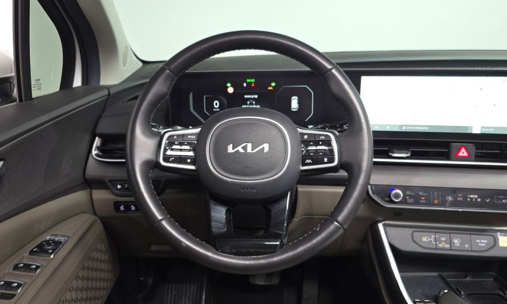 Kia Carnival 9-Seater Noblesse, 2025
