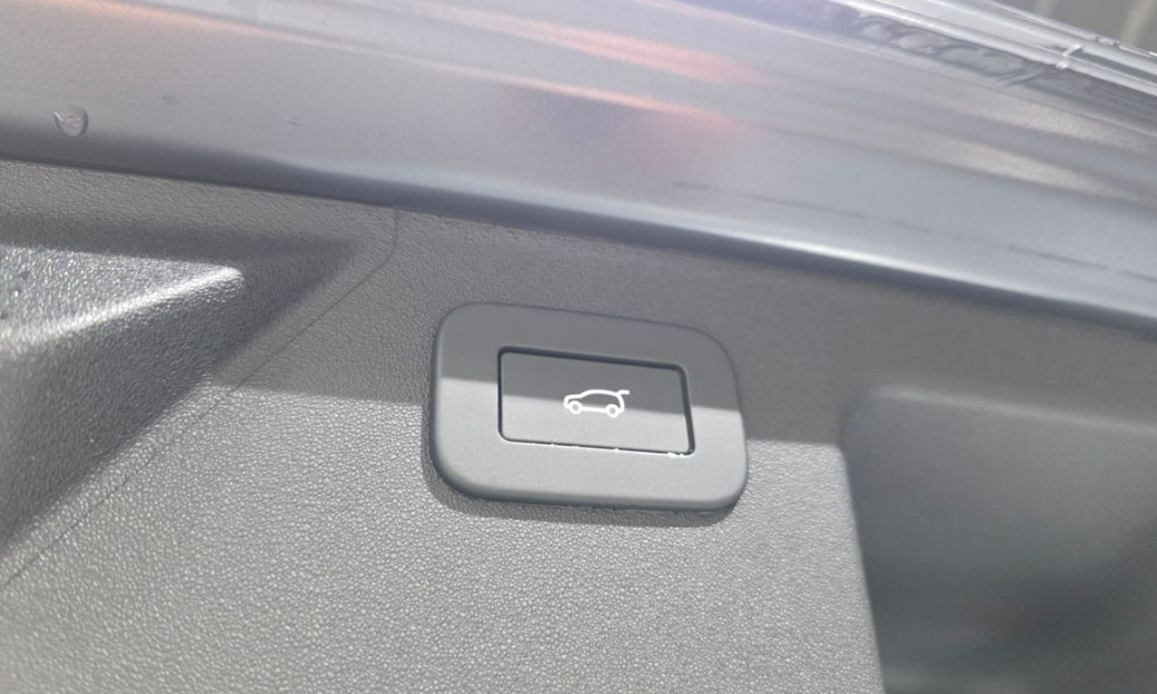 Land Rover Discovery Sport P250 Dynamic SE, 2025
