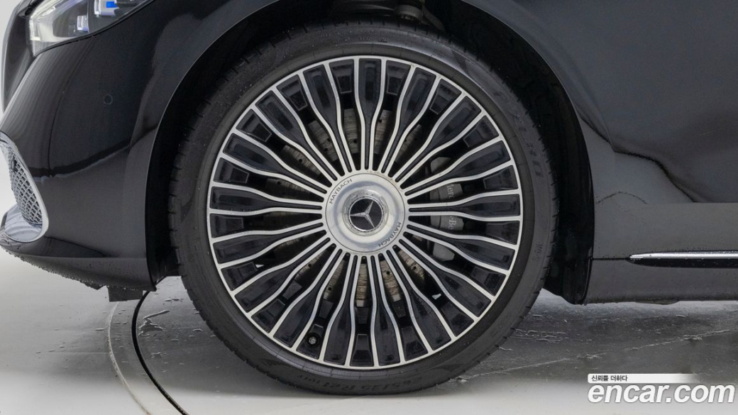 Mercedes-Benz S-Class Maybach S680 4MATIC, 2023