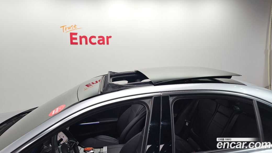 Mercedes-Benz C-Class C300 4MATIC Avantgarde, 2023