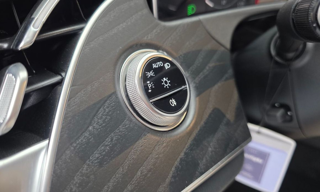 Mercedes-Benz E-Class E200 Avantgarde, 2025