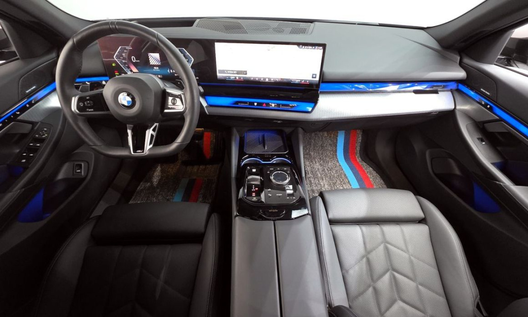 BMW 5-Series 520i M Sport, 2025