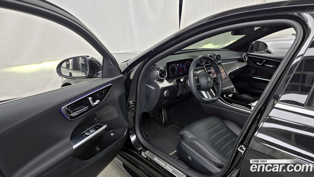 Mercedes-Benz C-Class C200 AMG Line, 2024