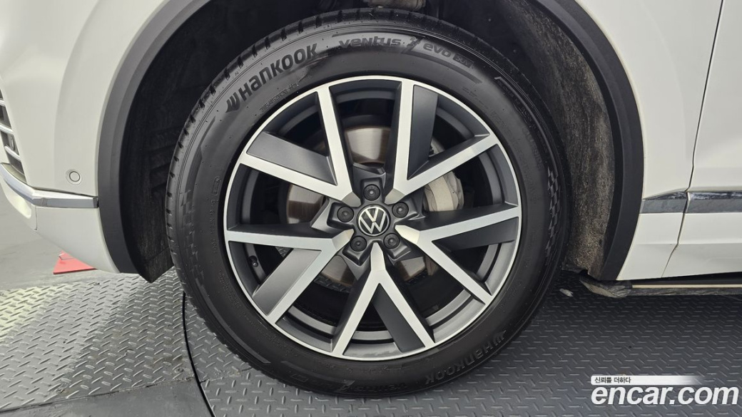Volkswagen Touareg 3.0 TDI Prestige, 2023