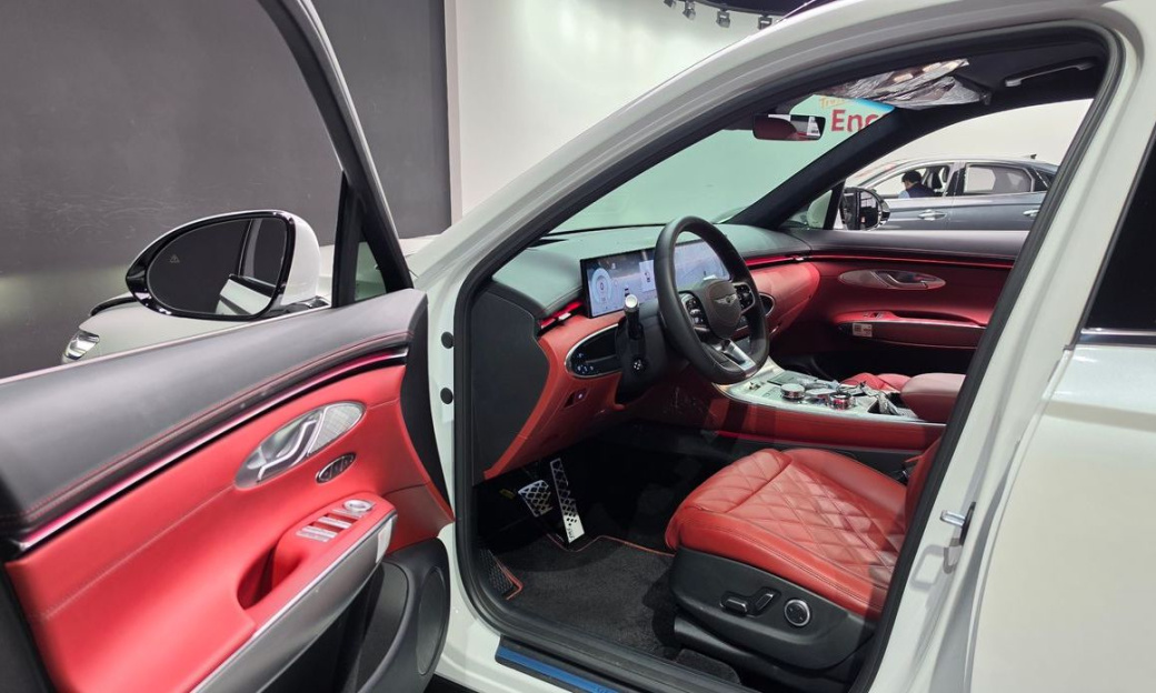 Genesis GV70 2.5T Gasoline 2WD, 2025