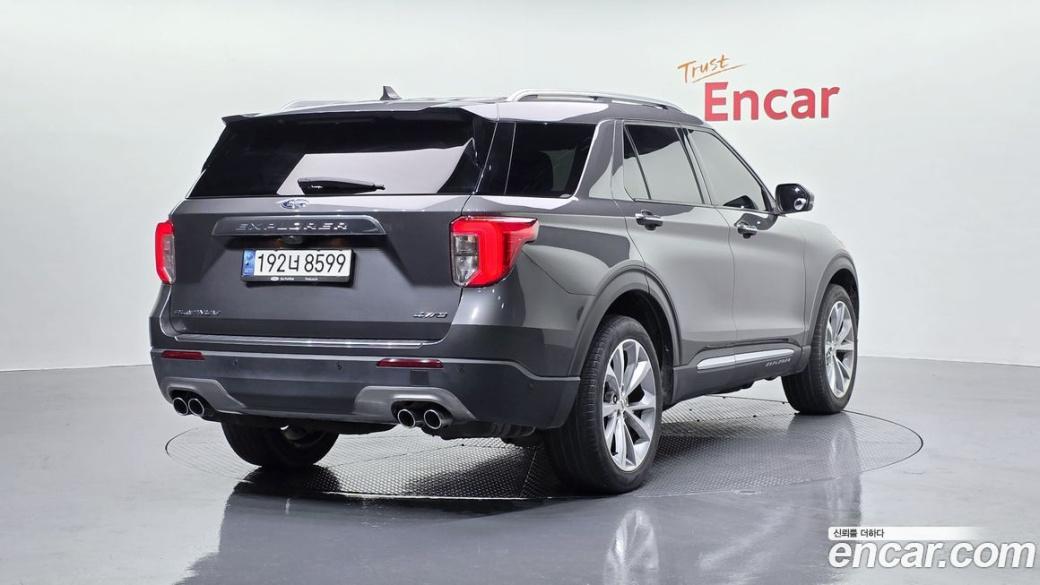 Ford Explorer 3.0 Platinum 4WD, 2023