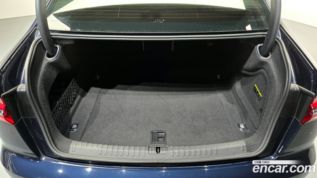 Audi A6 45 TFSI Premium, 2023