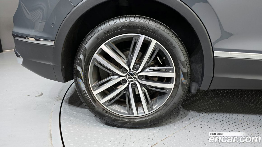 Volkswagen Tiguan 2.0 TDI Prestige, 2024