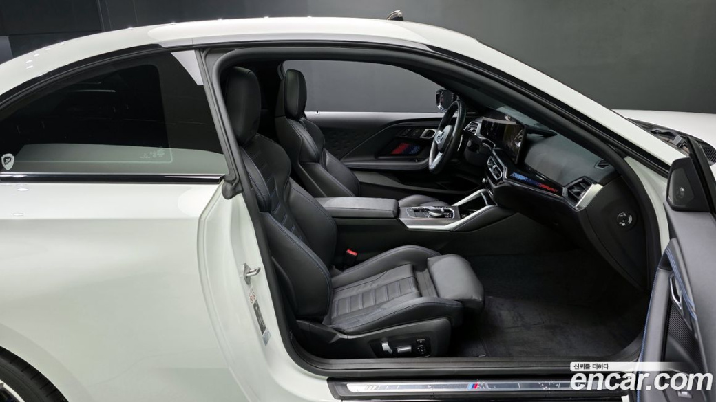 BMW 2-Series M240i xDrive Coupe, 2024