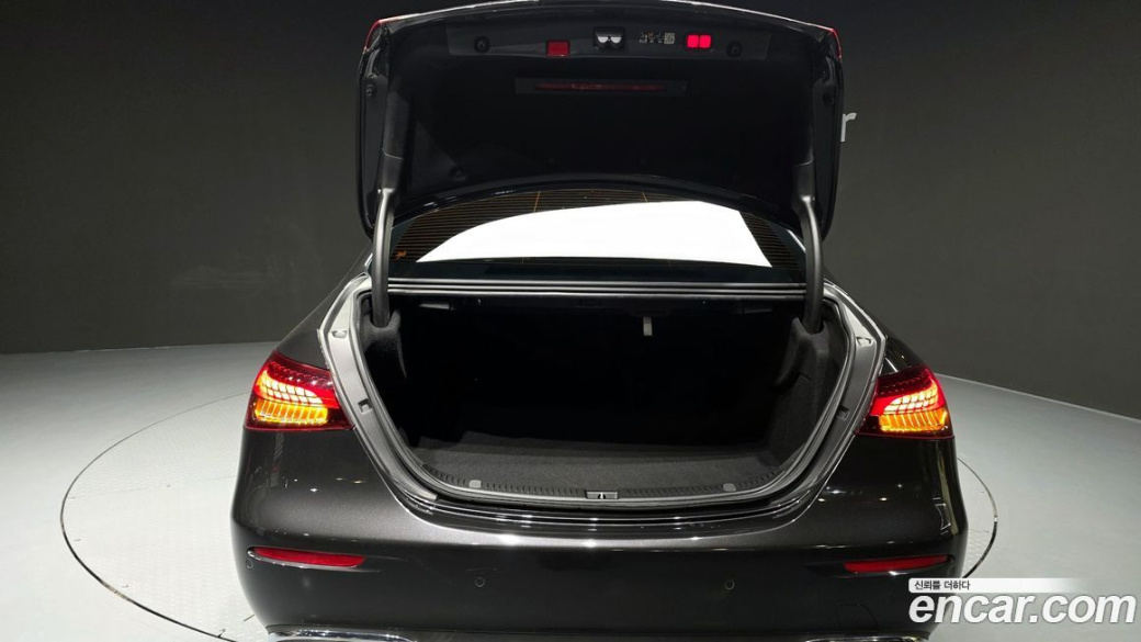 Mercedes-Benz E-Class E250 Exclusive, 2023