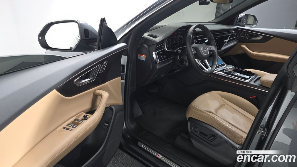 Audi Q8 45 TDI Quattro Premium, 2023
