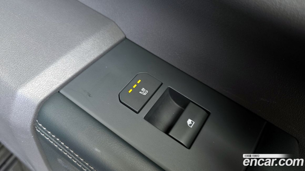 Kia Tasman 2.5T Gasoline 4WD, 2026