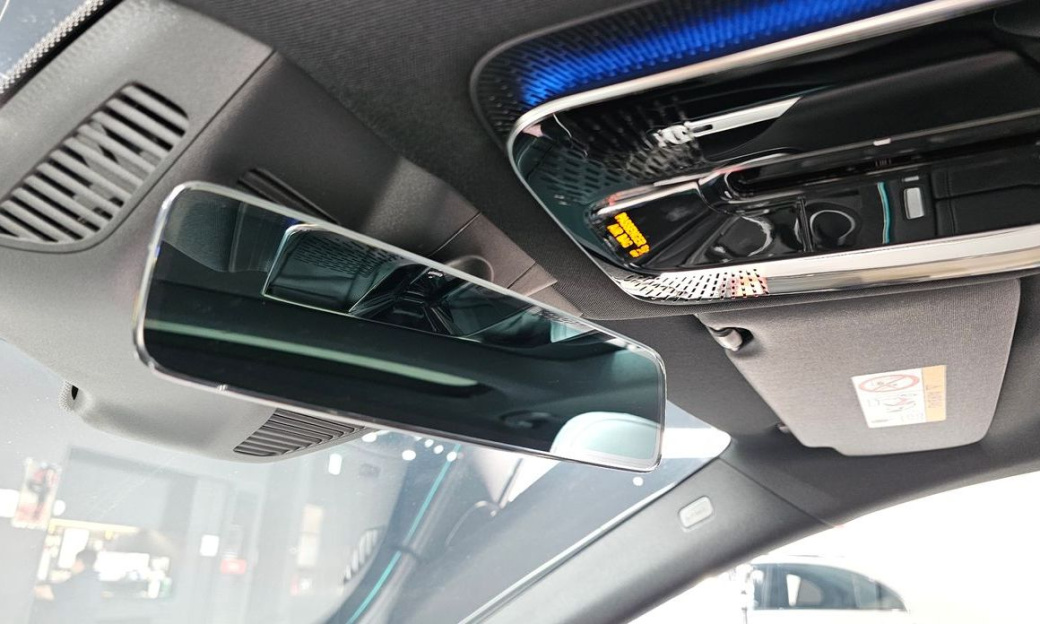 Mercedes-Benz E-Class E300 4MATIC AMG Line, 2024