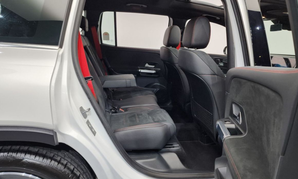 Mercedes-Benz GLB-Class AMG GLB35 4MATIC, 2025