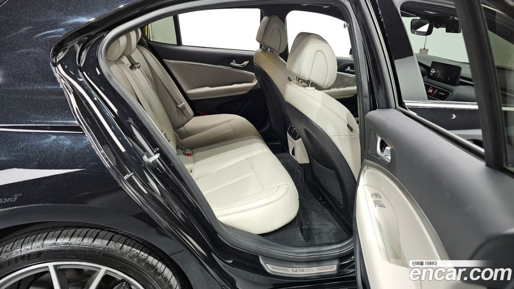 Genesis G70 Gasoline 2.0T 2WD, 2023