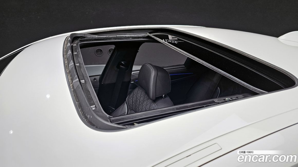 BMW 5-Series 523d M Sport, 2023
