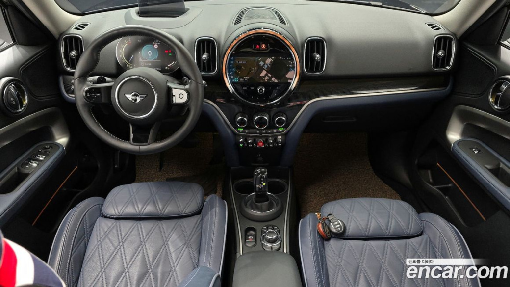 Mini Countryman ALL4 Classic Launch Pack, 2023