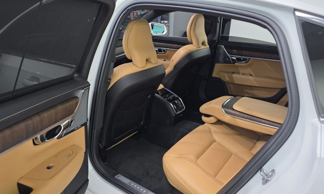 Volvo S90 B6 AWD Inscription, 2021