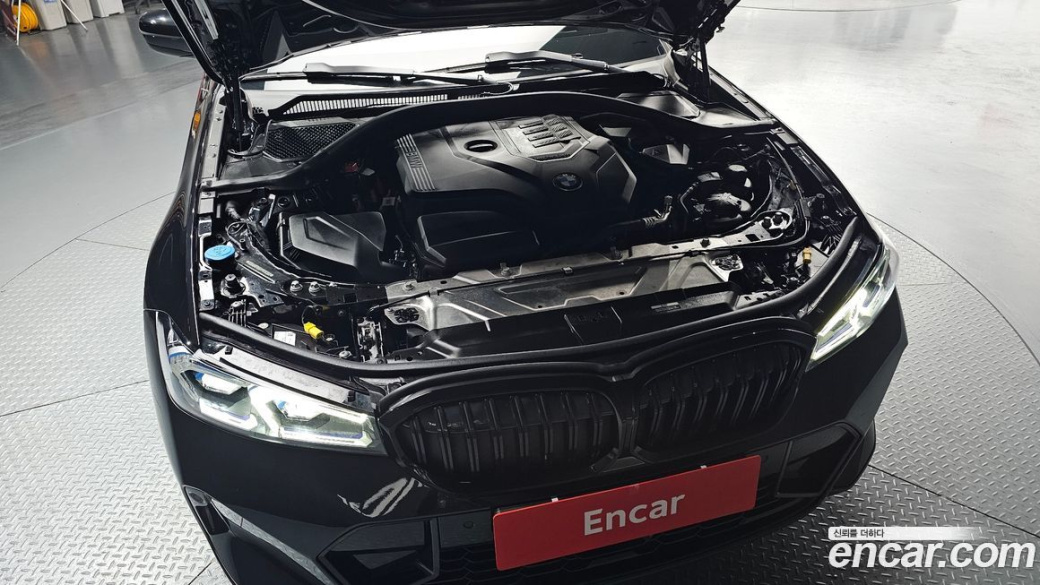 BMW 3-Series 320i M Sport, 2023