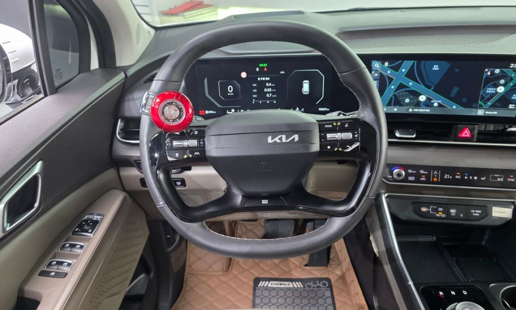Kia Carnival 9-Seater Noblesse, 2025