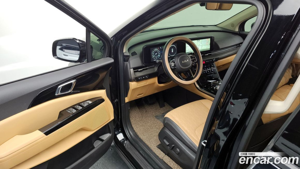 Kia Carnival 9-Seater Noblesse, 2023
