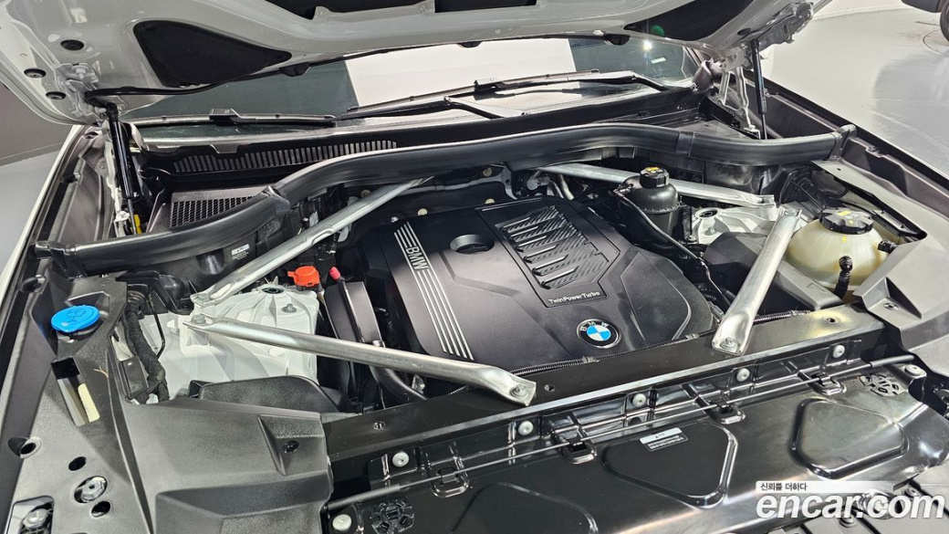 BMW X6 xDrive40i M Sport, 2022