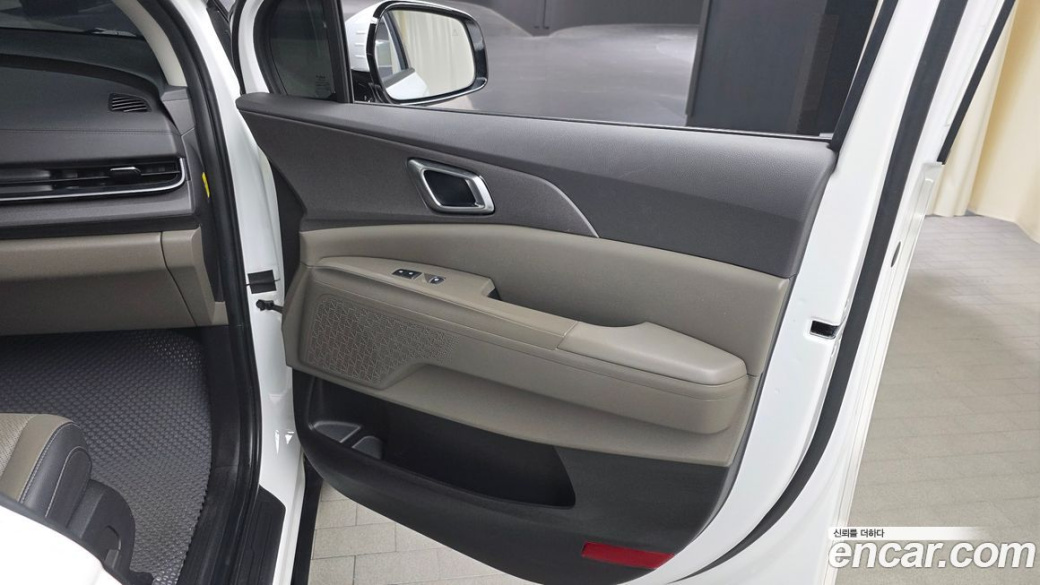 Kia Carnival 7-Seater Noblesse, 2025