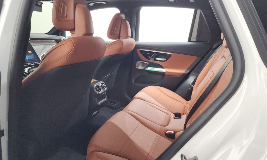 Mercedes-Benz GLC-Class GLC 300 4MATIC Avantgarde, 2025