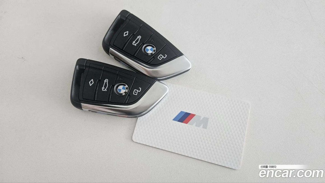 BMW 3-Series 320i M Sport, 2025