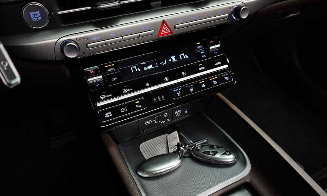 Hyundai Grandeur 2,5 Gasoline 2WD, 2023