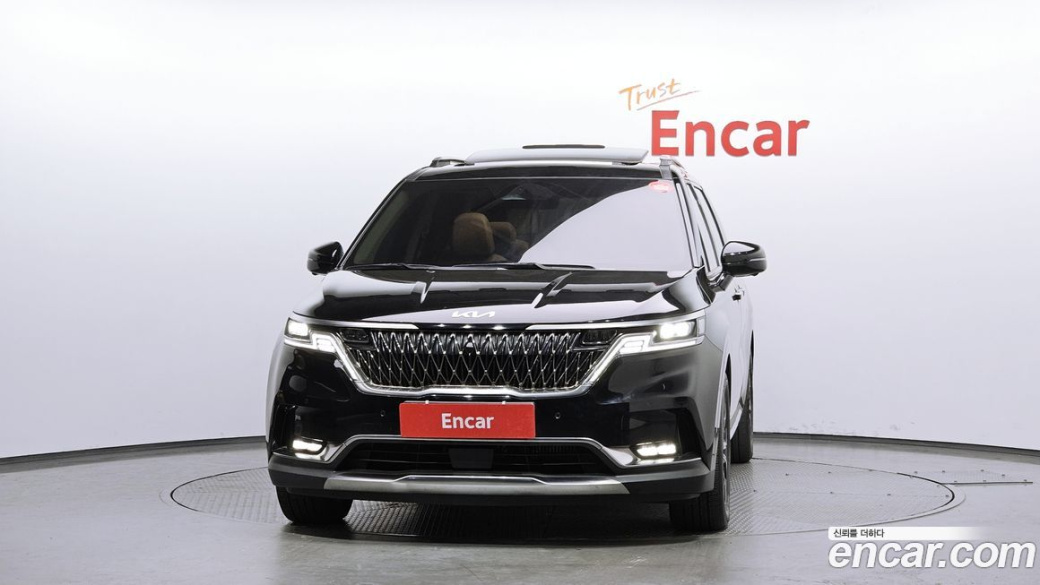 Kia Carnival 9-Seater Signature, 2023
