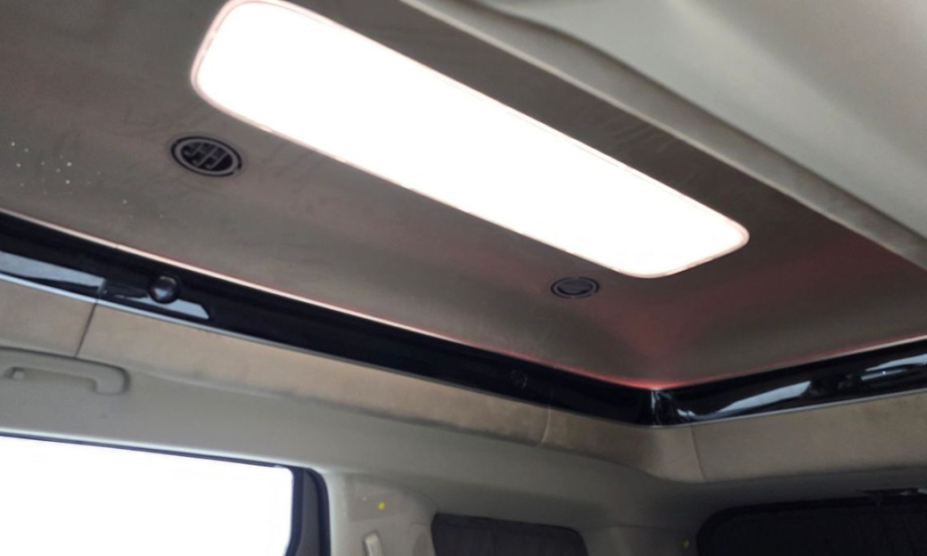 Kia Carnival 9-Seater Hi Limousine, 2024