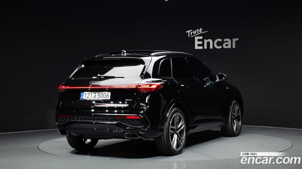 Audi Q5 45 TFSI Quattro S Line Black Ediiton, 2025
