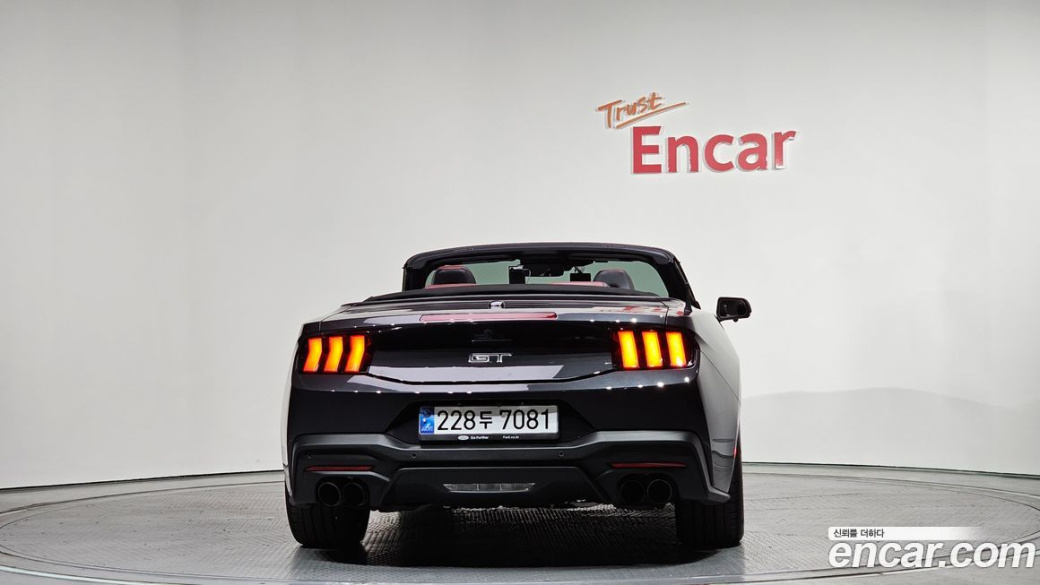 Ford Mustang 5.0 GT Premium Convertible, 2024