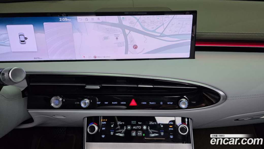 Genesis GV70 2.5T Gasoline AWD, 2025