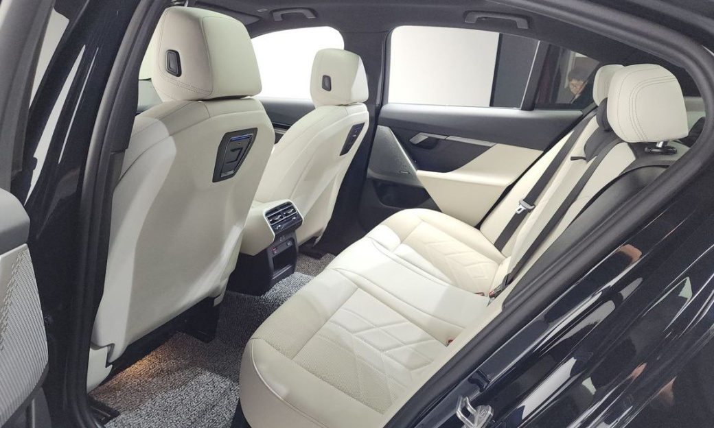 BMW 5-Series 520i M Sport, 2024