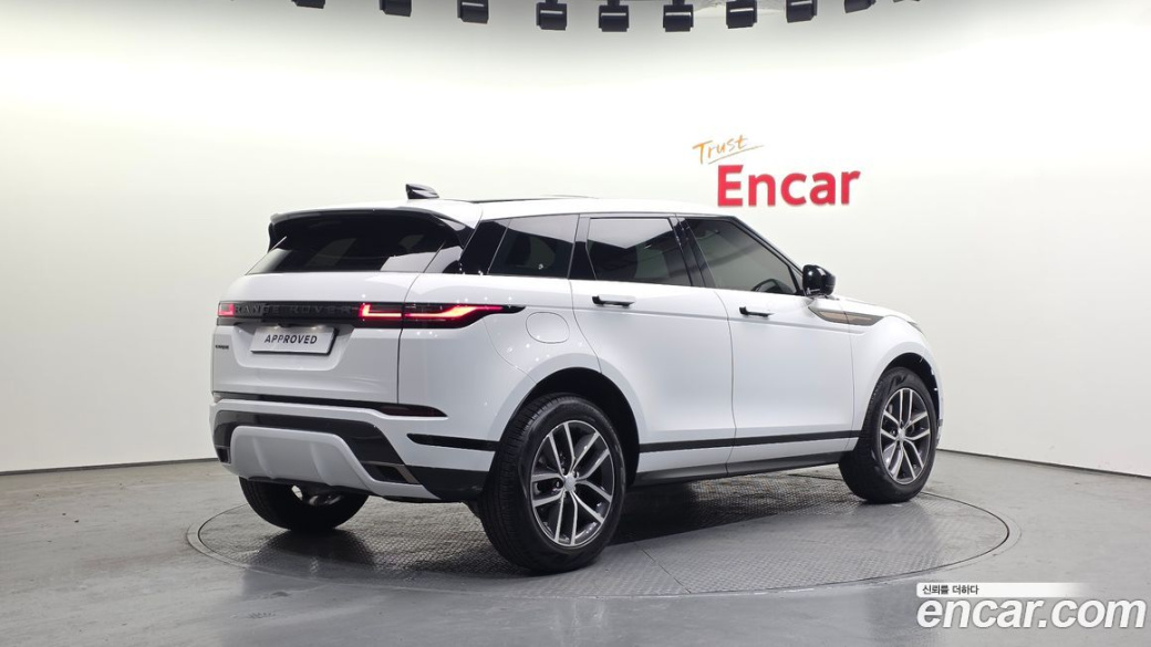 Land Rover Range Rover Evoque P250 Dynamic SE, 2024