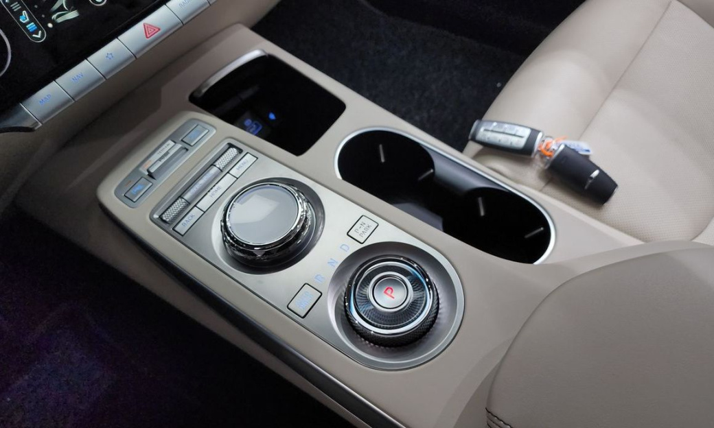 Genesis GV70 2.5T Gasoline AWD, 2022