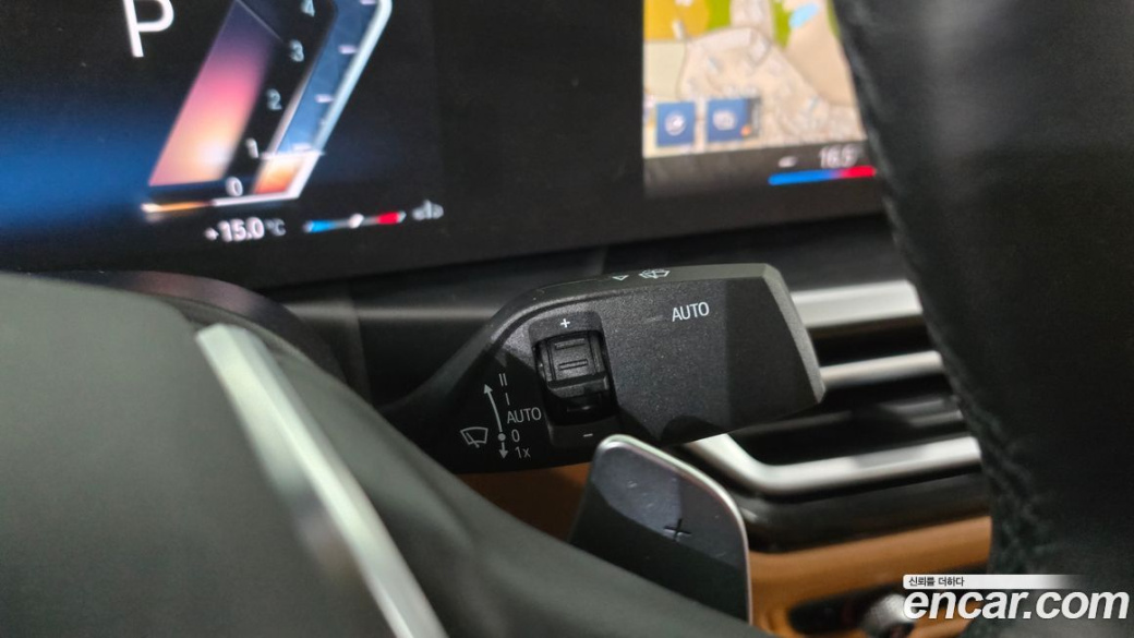 BMW 3-Series 320i, 2023