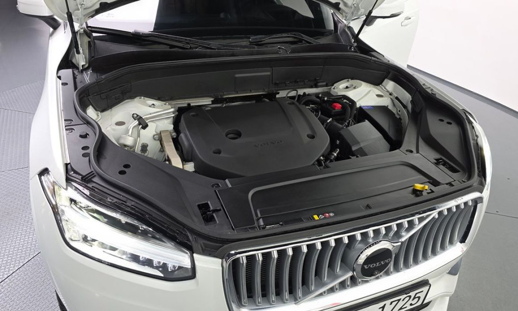 Volvo XC90 B6 Ultra Bright, 2025