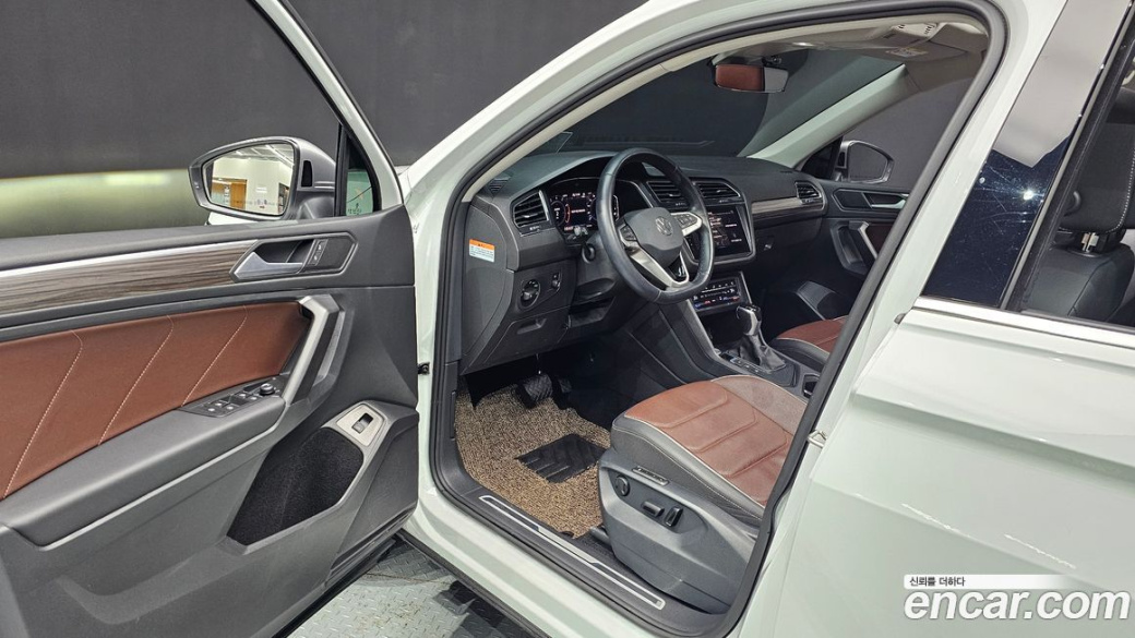 Volkswagen Tiguan 2.0 TSI Prestige, 2023