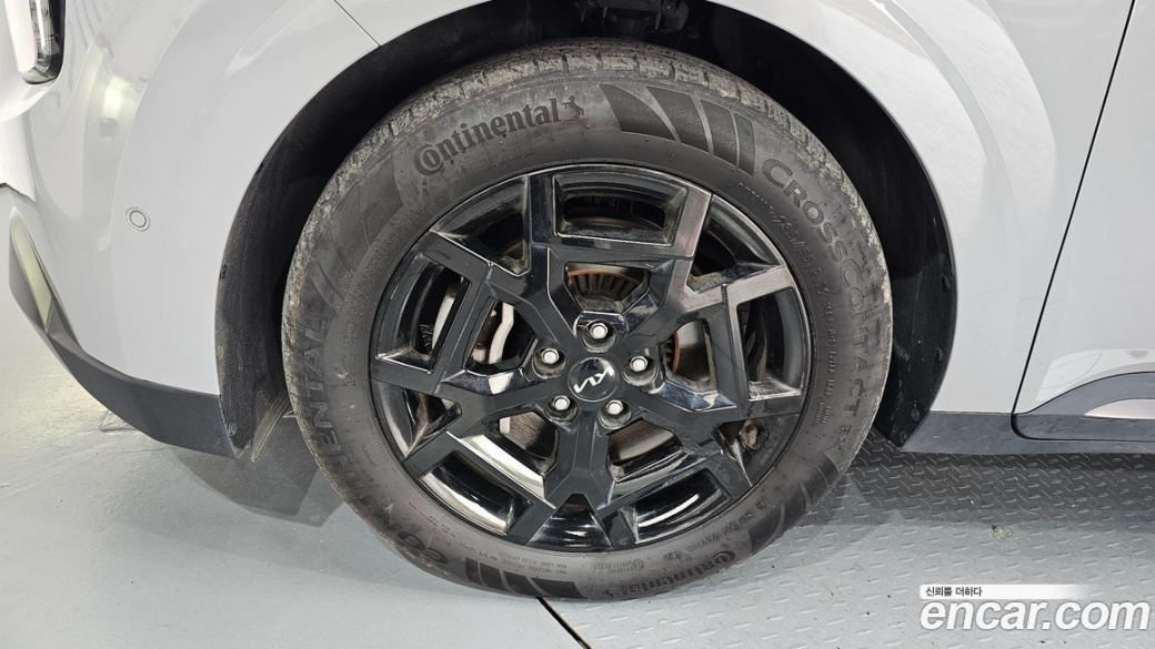 Kia Carnival 7-Seater Gravity, 2025