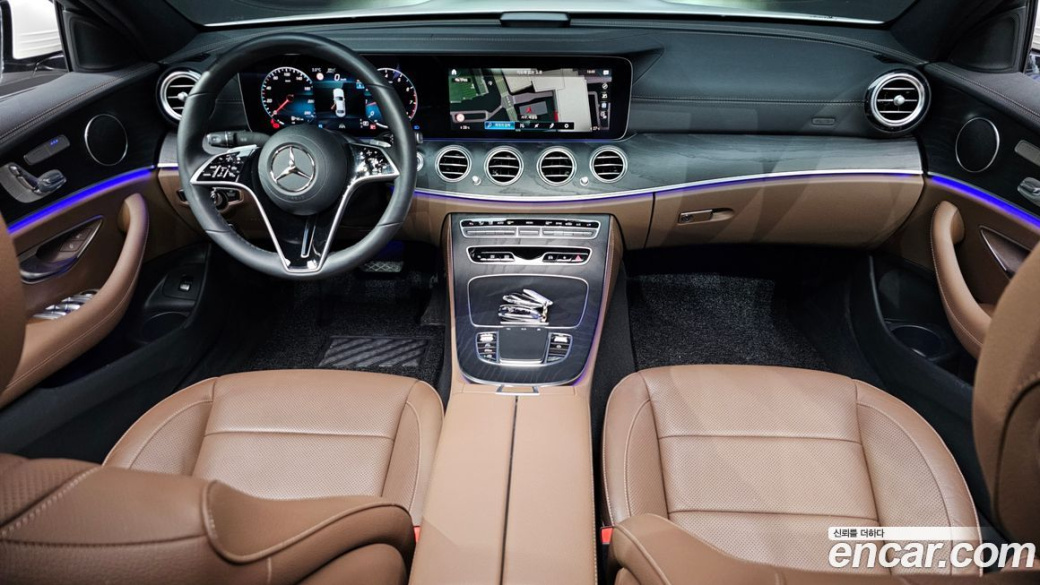 Mercedes-Benz E-Class E250 AMG Line, 2023