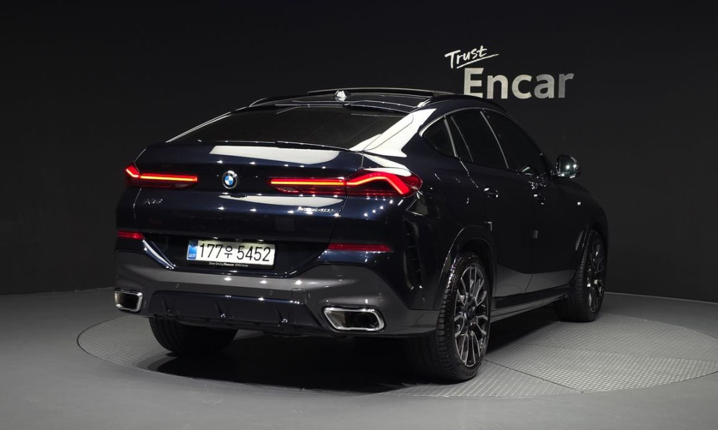 BMW X6 xDrive40i M Sport, 2025