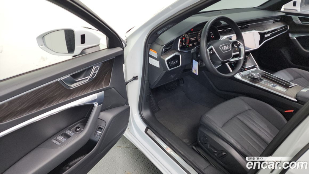 Audi A6 45 TFSI Quattro Premium, 2022